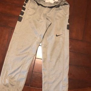 Nike therma fit sweatpants